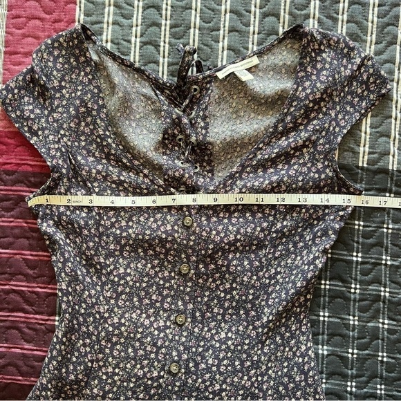 American Eagle Open Lace Up Back Mini Floral Dress Size XS - Picture 6 of 8